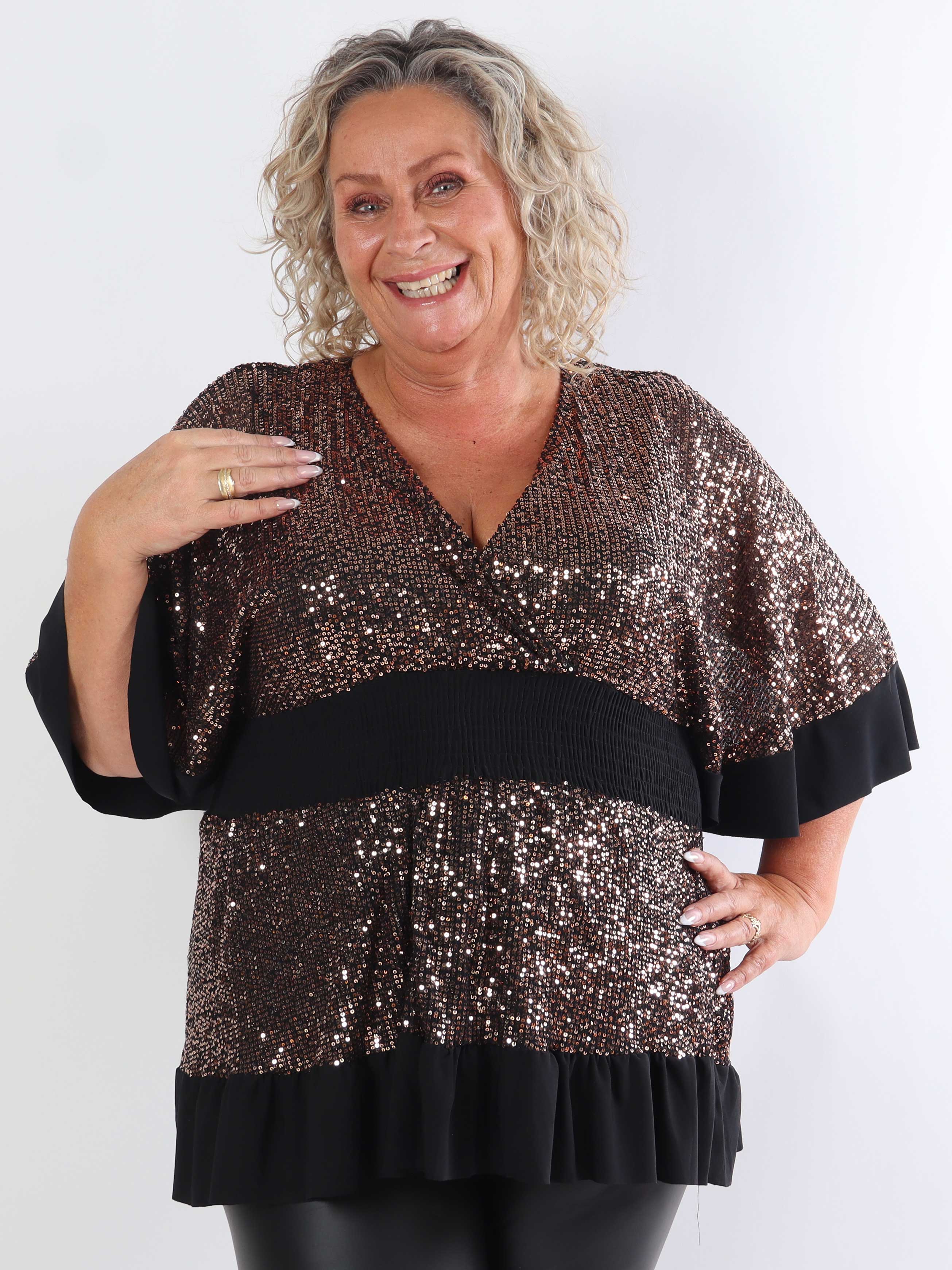 Pamela Glitter Shirt - Plus size paljett-tunika med smock och volanger